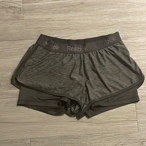 Gray shorts - Reebok - Sm